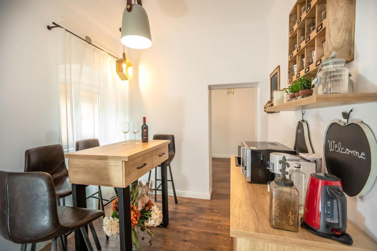 בראשוב Venice Boutique Aparthotel מראה חיצוני תמונה